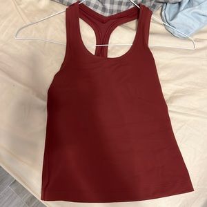 New lululemon size 2 tank Racelenghth